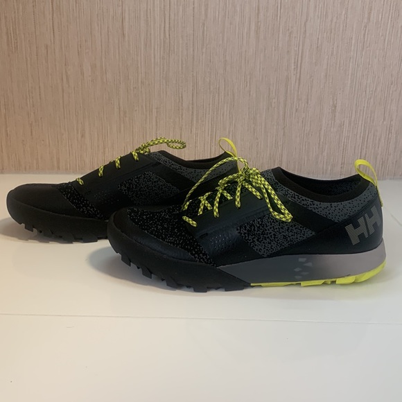 🚹 Helly Hansen Men's Loke Dash Shoe black/charcoal/silver size 11 road/trail - Picture 1 of 9